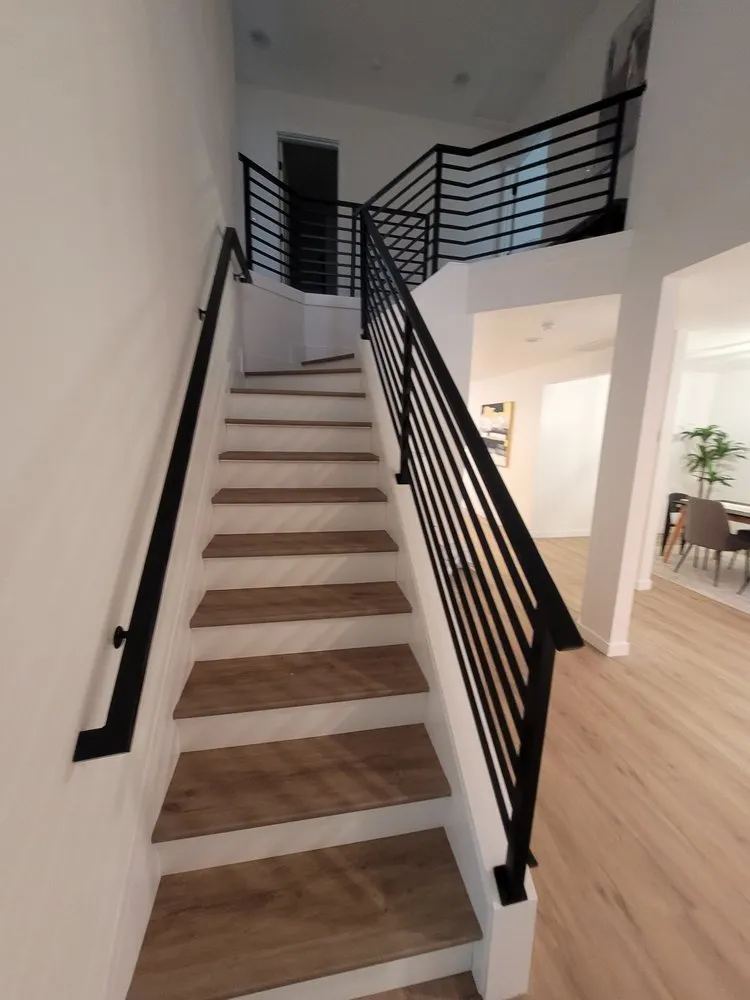 Slide of J&J Remodeling and Painting