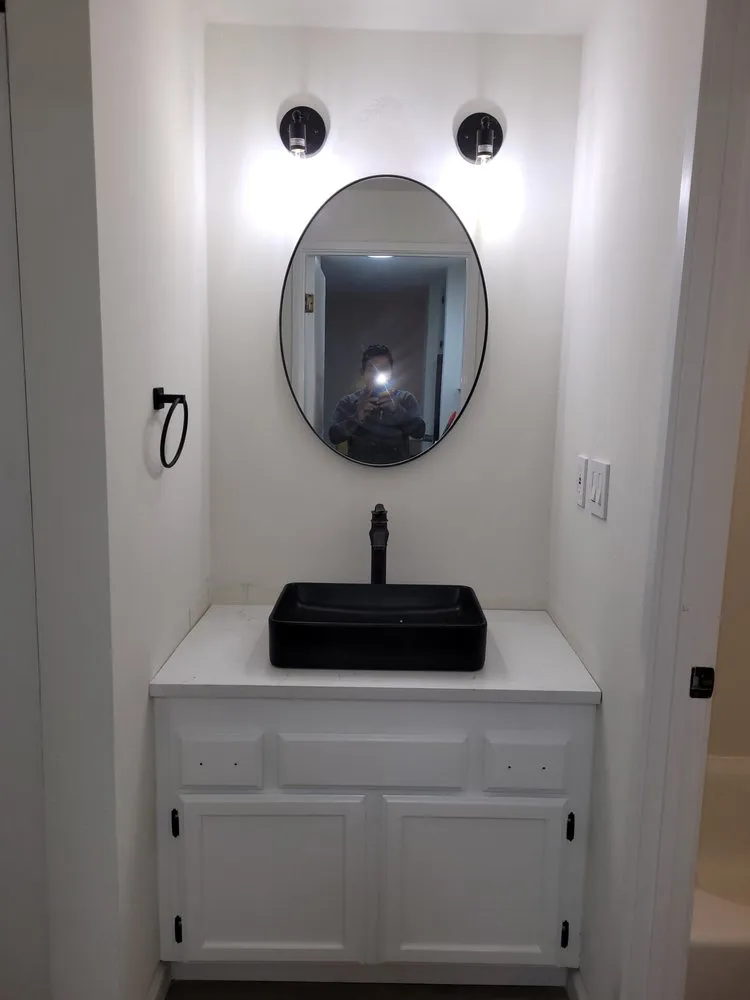 Slide of J&J Remodeling and Painting