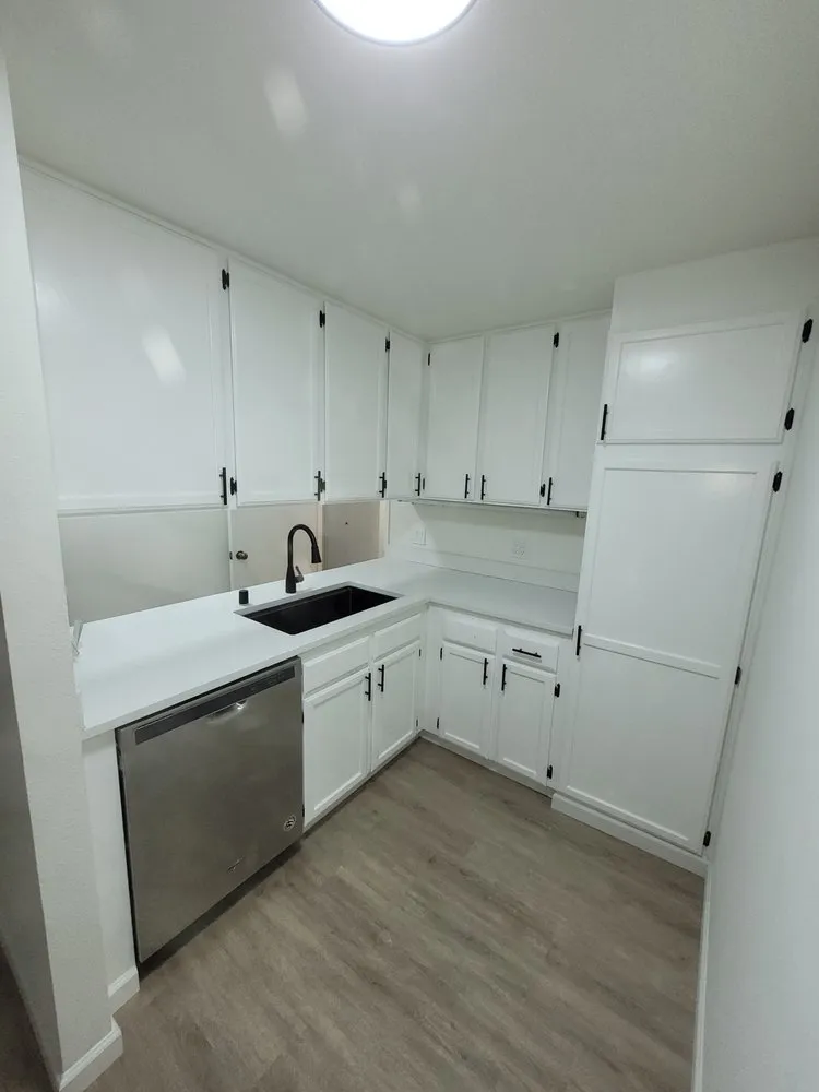 Slide of J&J Remodeling and Painting