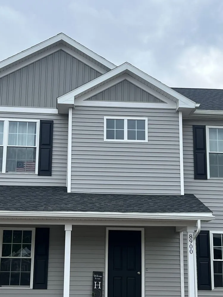 Reliable roof leak repair experts serving Phoenix, NY, NY - J&J Renovations of CNY