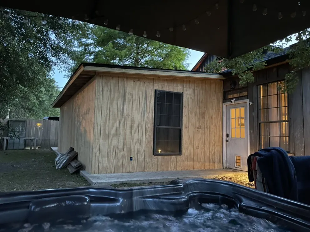 Slide of JJ Roofing & Construction