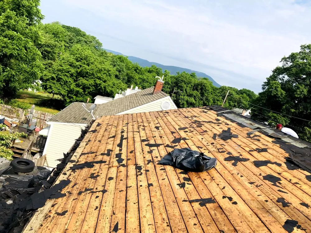 Slide of J&J Roofing