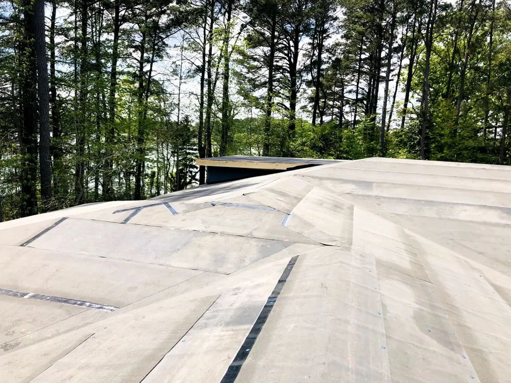 Slide of J&J Roofing