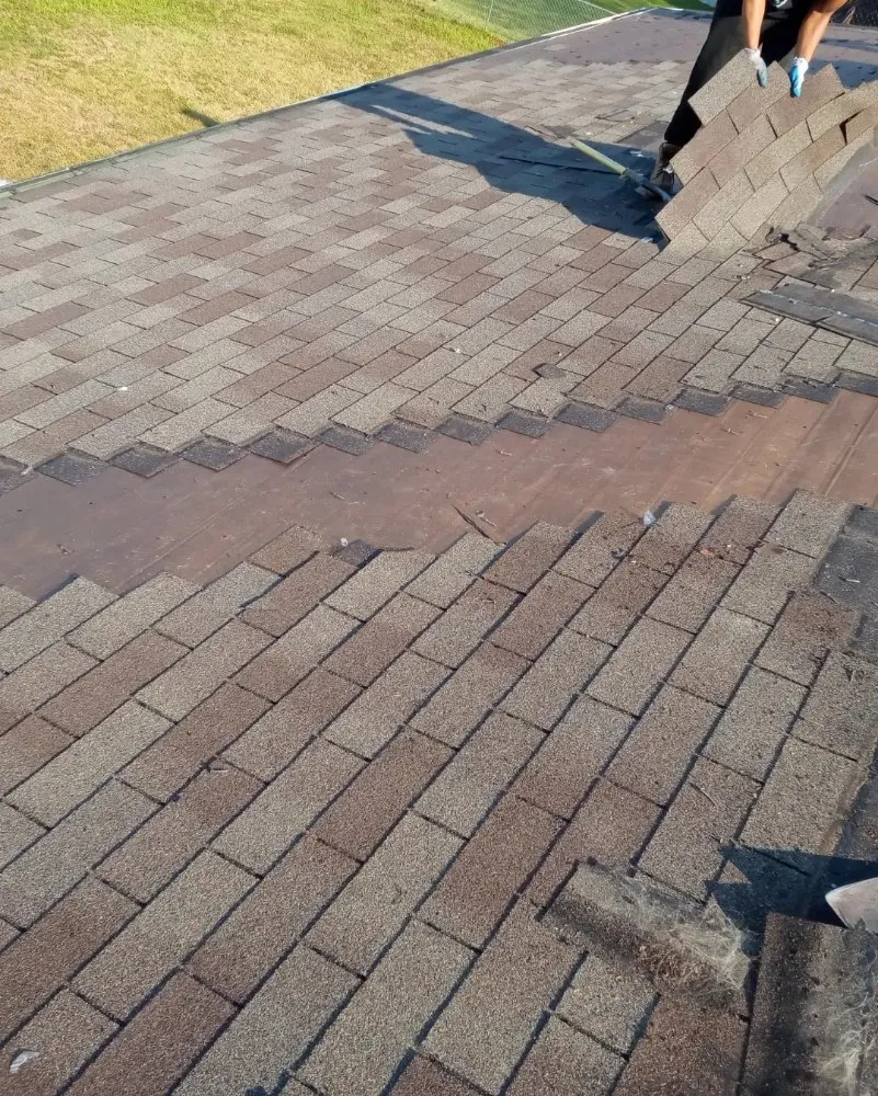 Slide of J&J Roofing