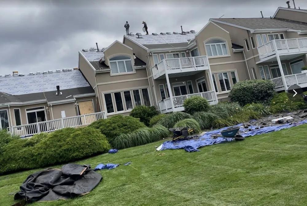 Slide of JJS Construction & Carpentry