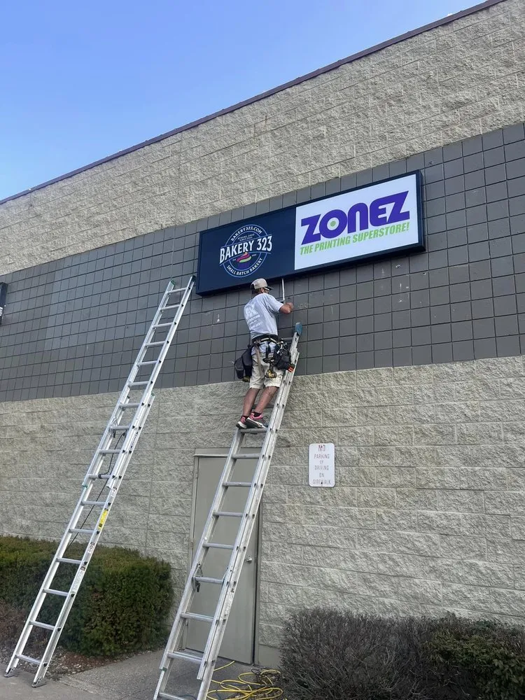Licensed residential roofing service experts serving Albany, OH - J&K Contracting