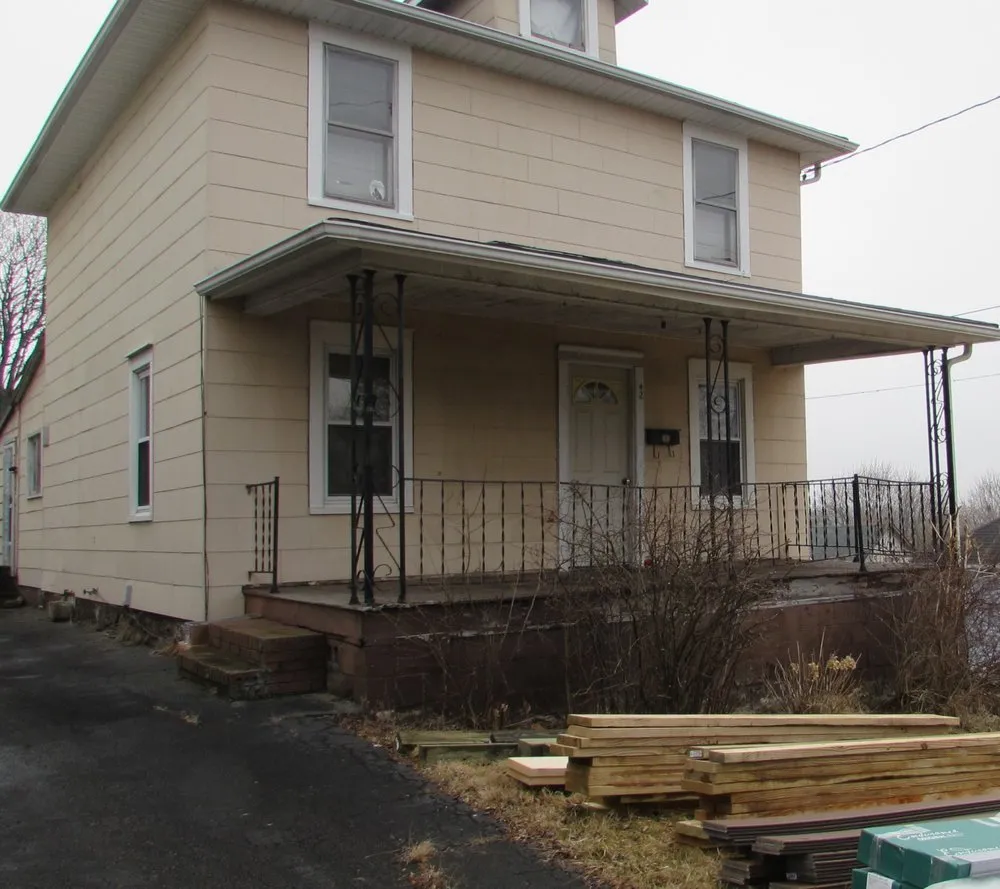 Slide of JKS Home Improvement