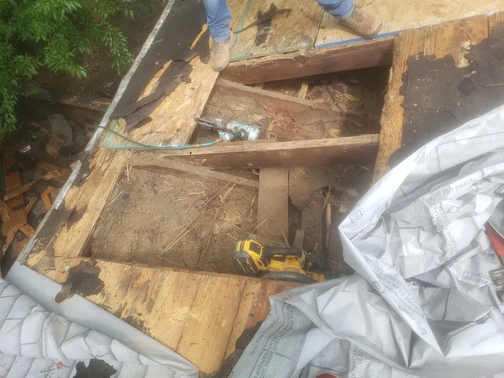 Slide of J&L All In One Services