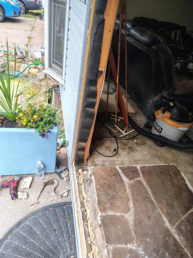 Slide of JL Carpentry