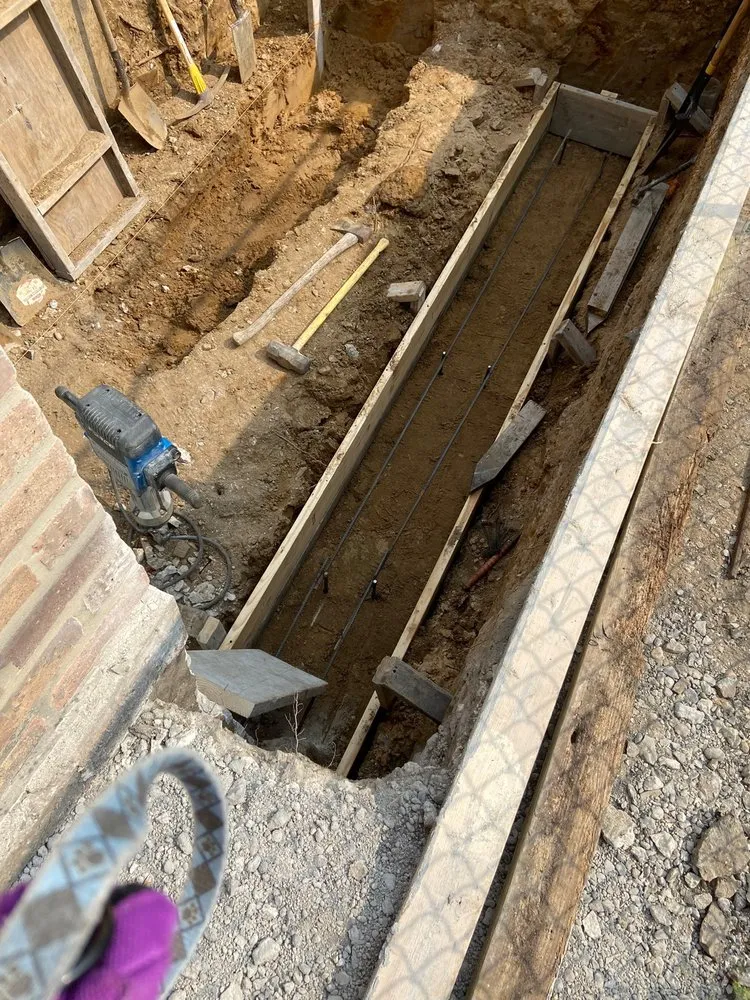 Slide of JL Contractor Services