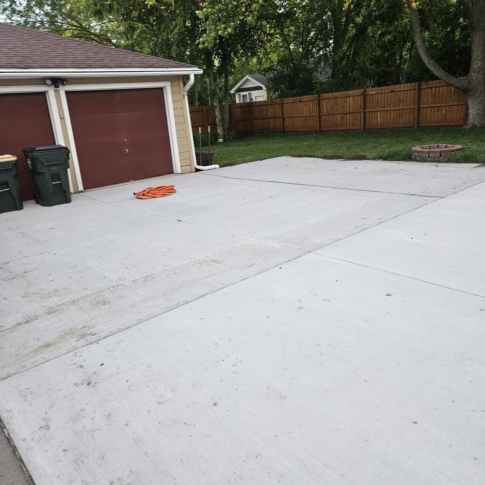 Slide of JL Contractor Services