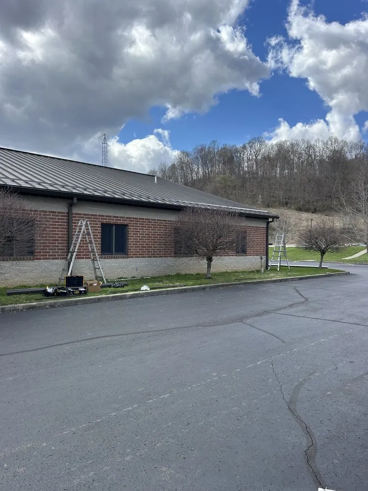 Slide of J&L Leightey Metal Roofing