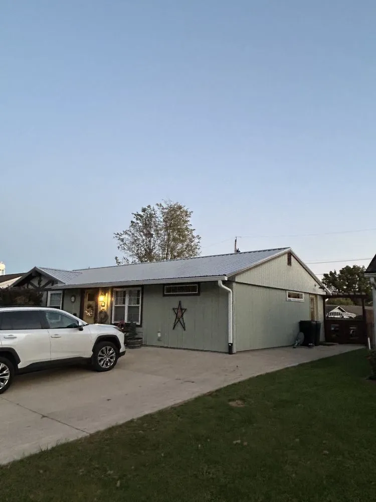 Slide of J&L Leightey Metal Roofing