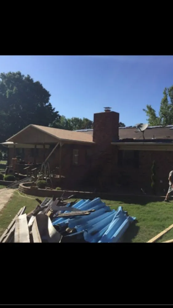 Local roof leak repair for homes across McRae, AR - J&L Roofing & Construction