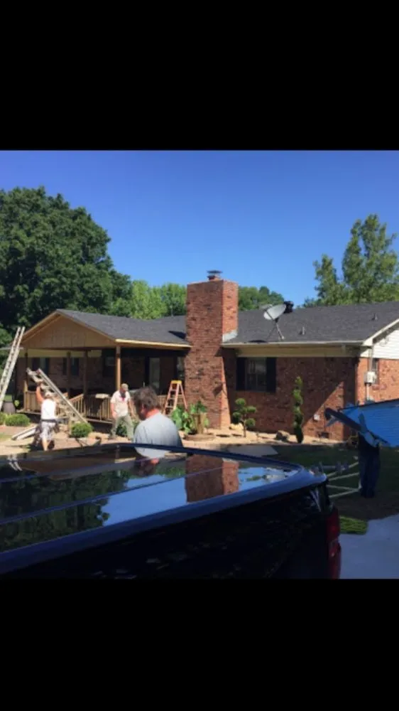 Trusted residential roofing service with free inspection across McRae, AR - J&L Roofing & Construction