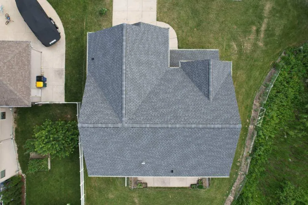 Slide of J&L Roofing