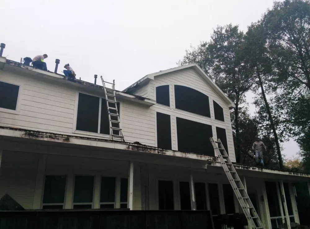 Slide of J&L Roofing