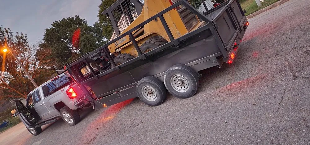 Slide of JL Tree Service and Roofing