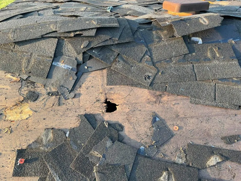 Slide of JL Tree Service and Roofing