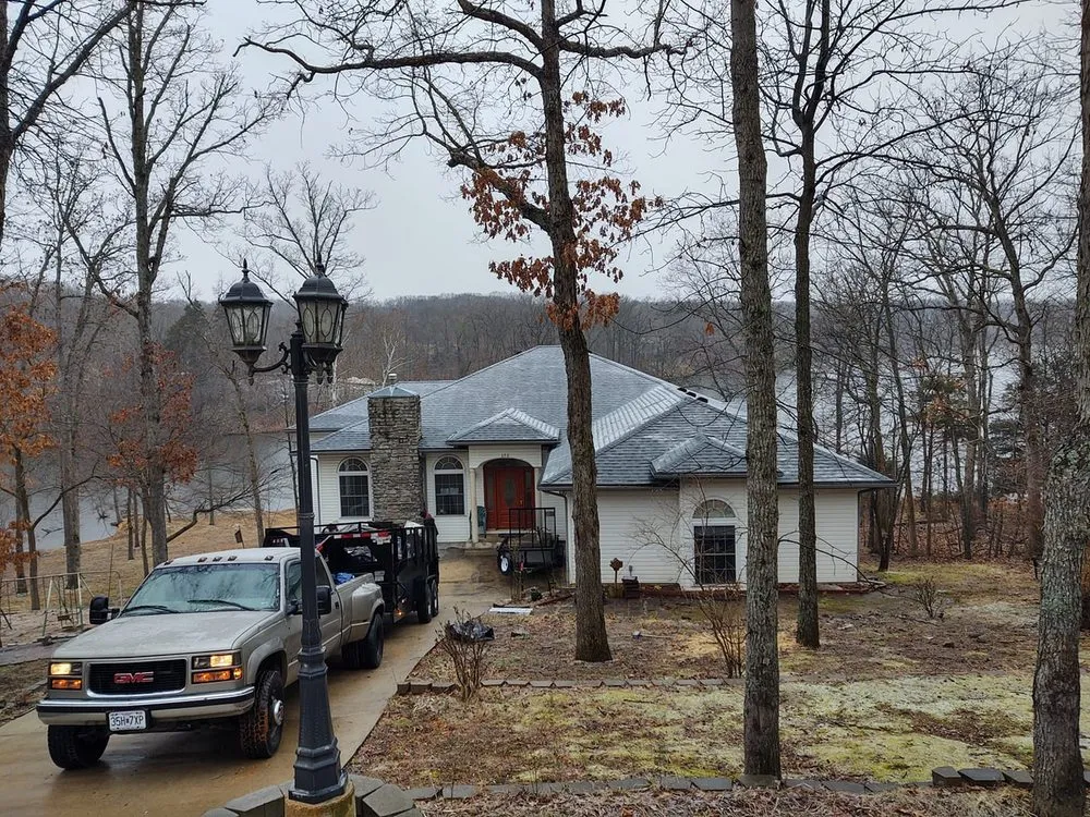 Slide of JL Tree Service and Roofing