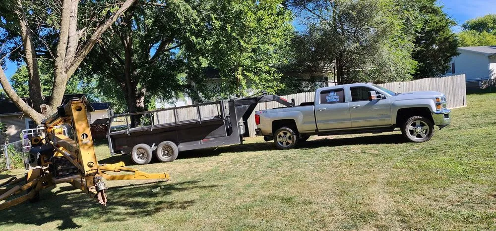 Slide of JL Tree Service and Roofing