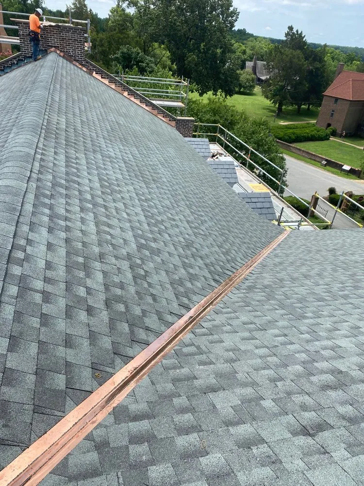 Slide of JLE Contractors