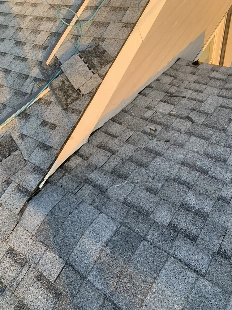 Slide of JLeon Contractor