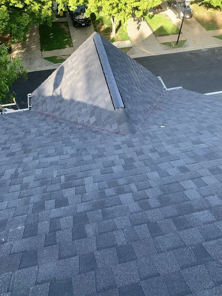 Slide of JLeon Contractor