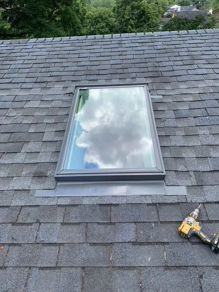 Slide of JLeon Contractor