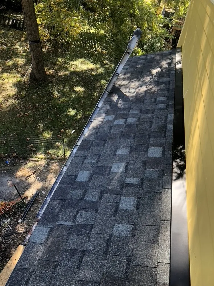 Slide of JLeon Contractor