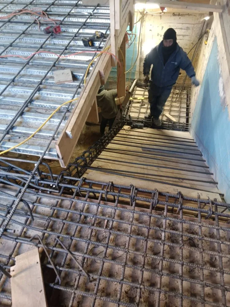 Slide of JLG Construction & Services