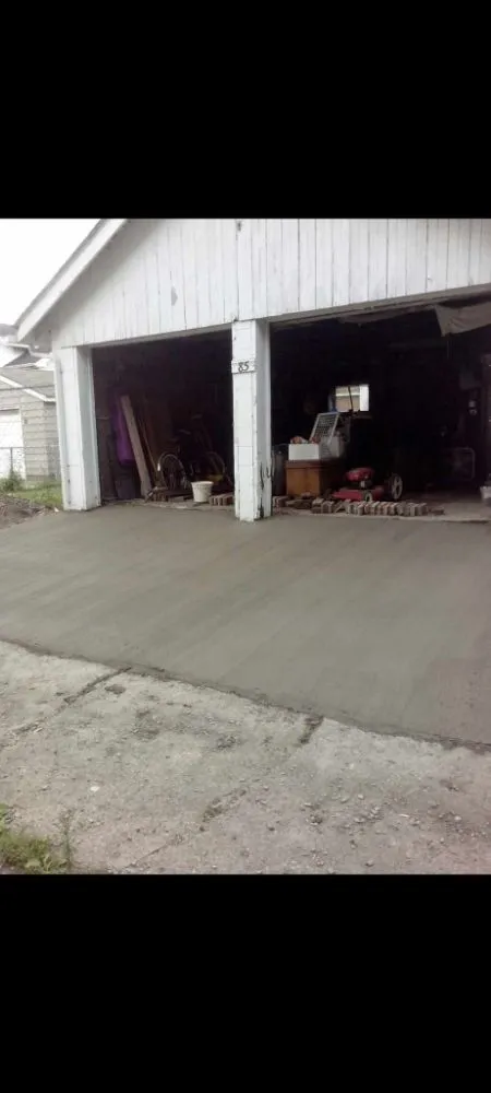 Slide of JLG Construction & Services