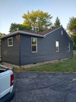 JLG Construction & Services Logo