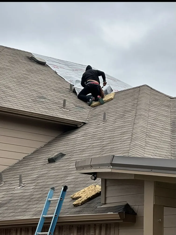 Slide of JLQ Roofing and Siding