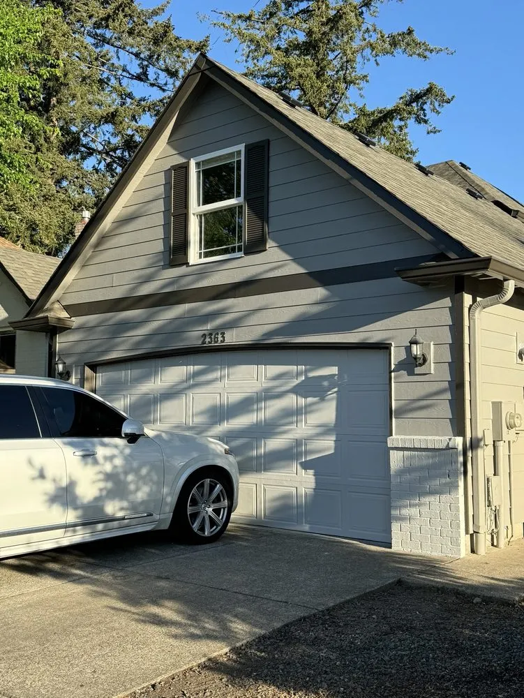 Slide of JLV Construction