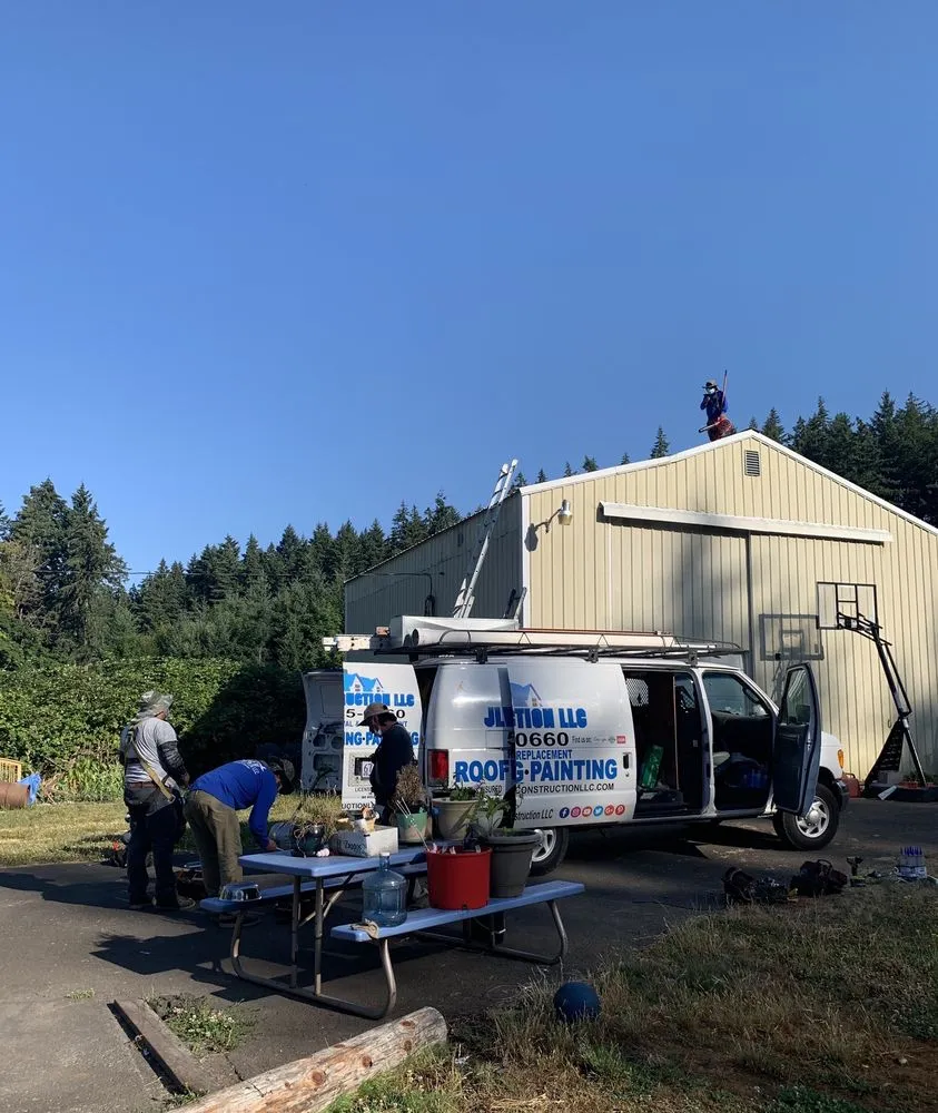 Slide of JLV Construction