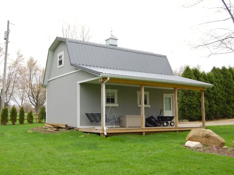 Licensed roof leak repair in Fredericksburg, OH by J&M Carpentry
