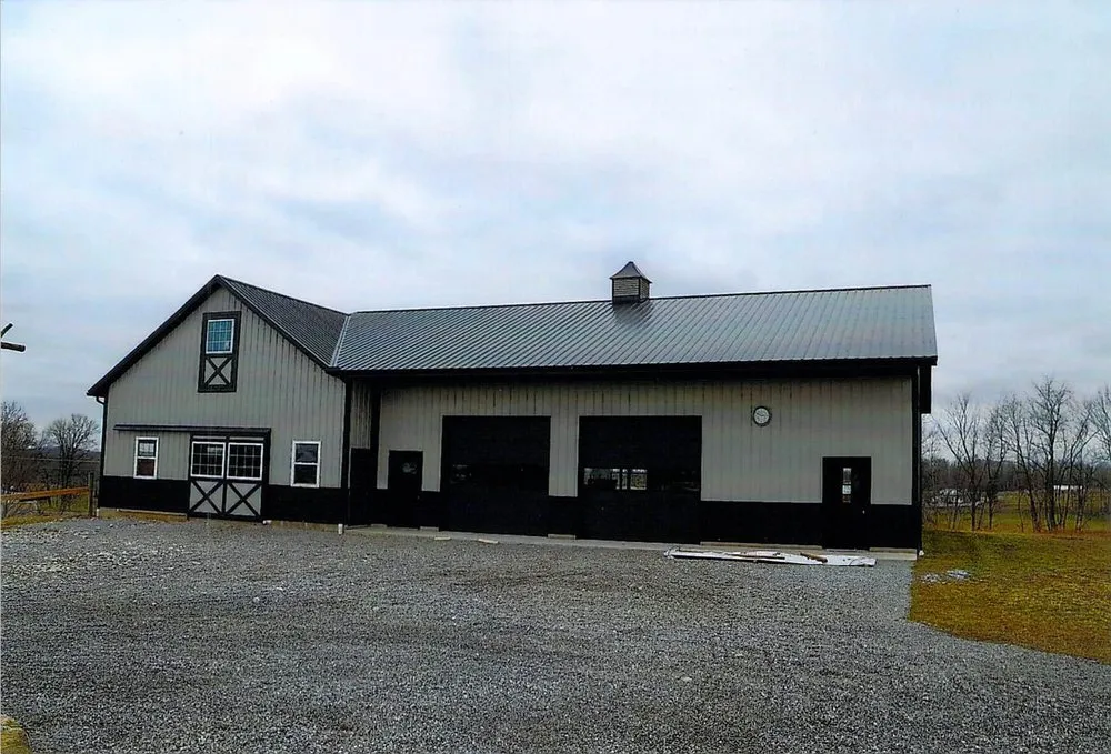 Trusted roof leak repair in Fredericksburg, OH - J&M Carpentry