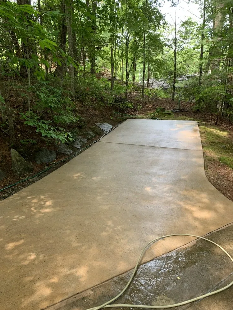 Slide of JM Construction & Pressure Washing