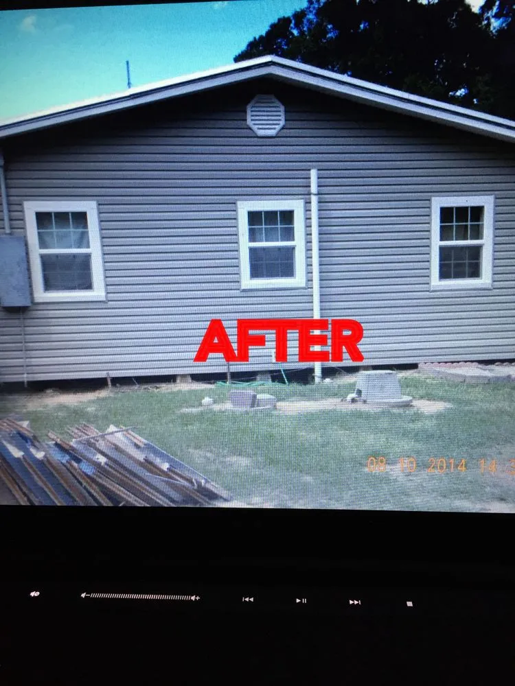 Slide of J&M Home Improvements