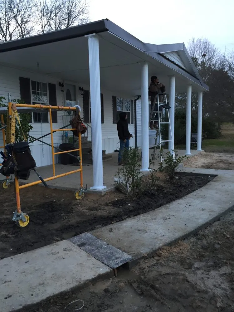 Slide of J&M Home Improvements