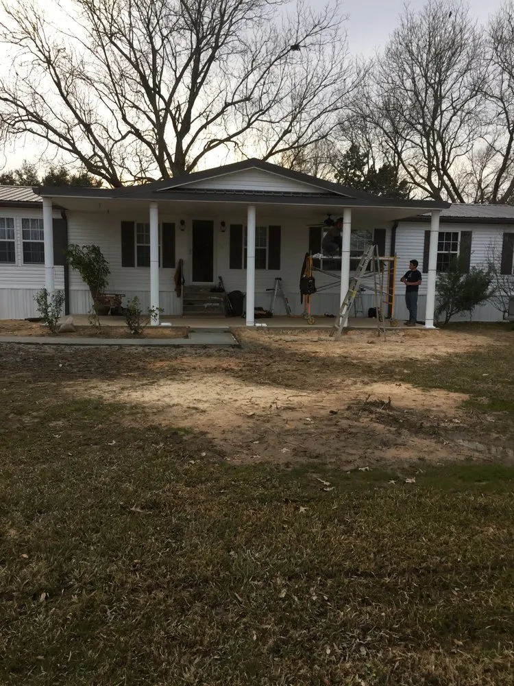 Slide of J&M Home Improvements