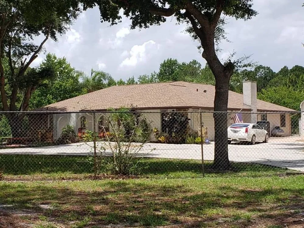 Slide of J&M Roofing & Construction