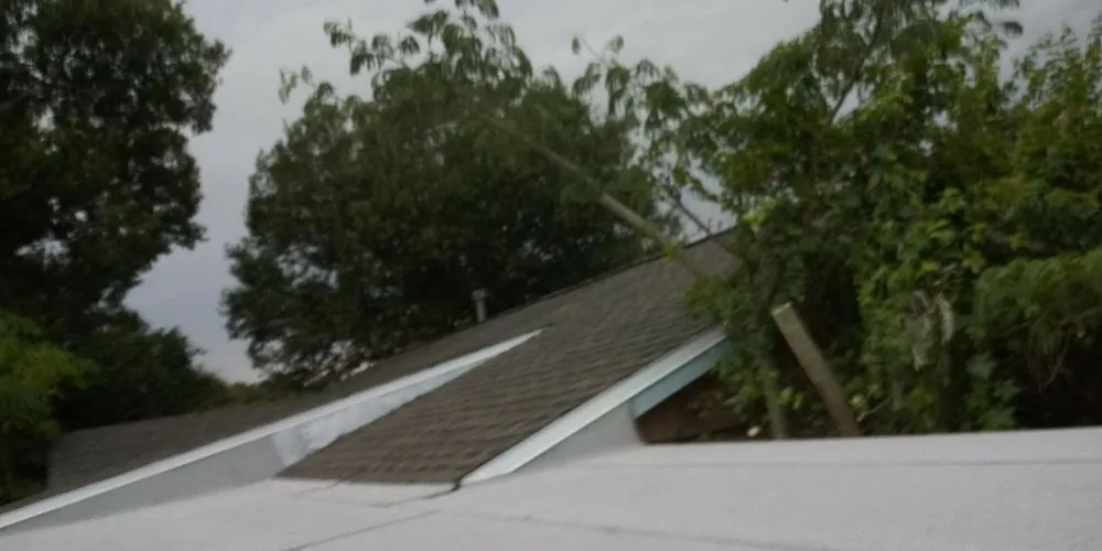 Slide of J&M Roofing & Construction