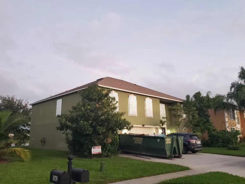 Slide of J&M Roofing & Construction