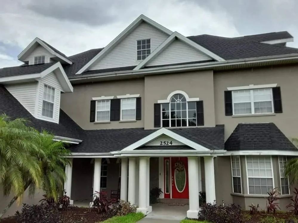 Slide of J&M Roofing & Construction