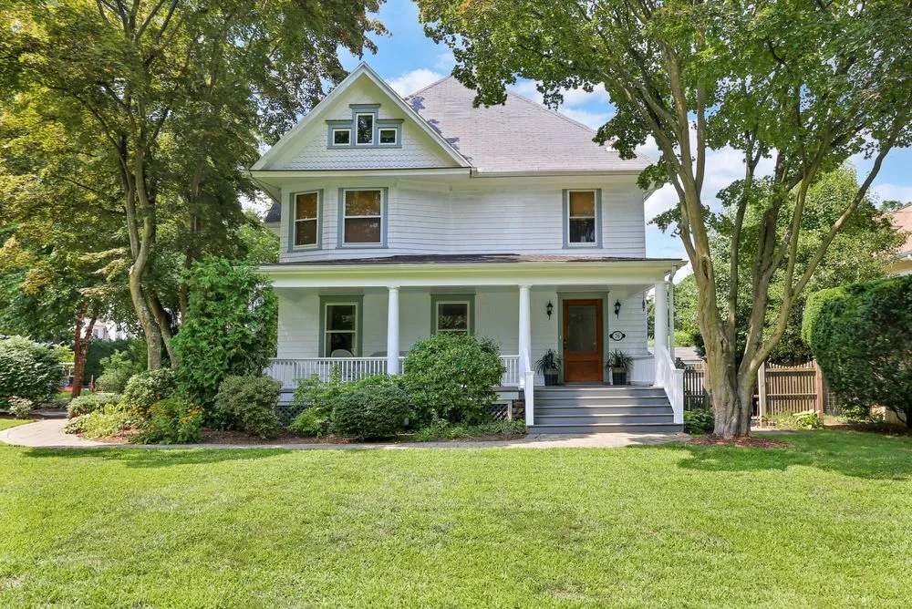 Slide of JM Roofing & Siding