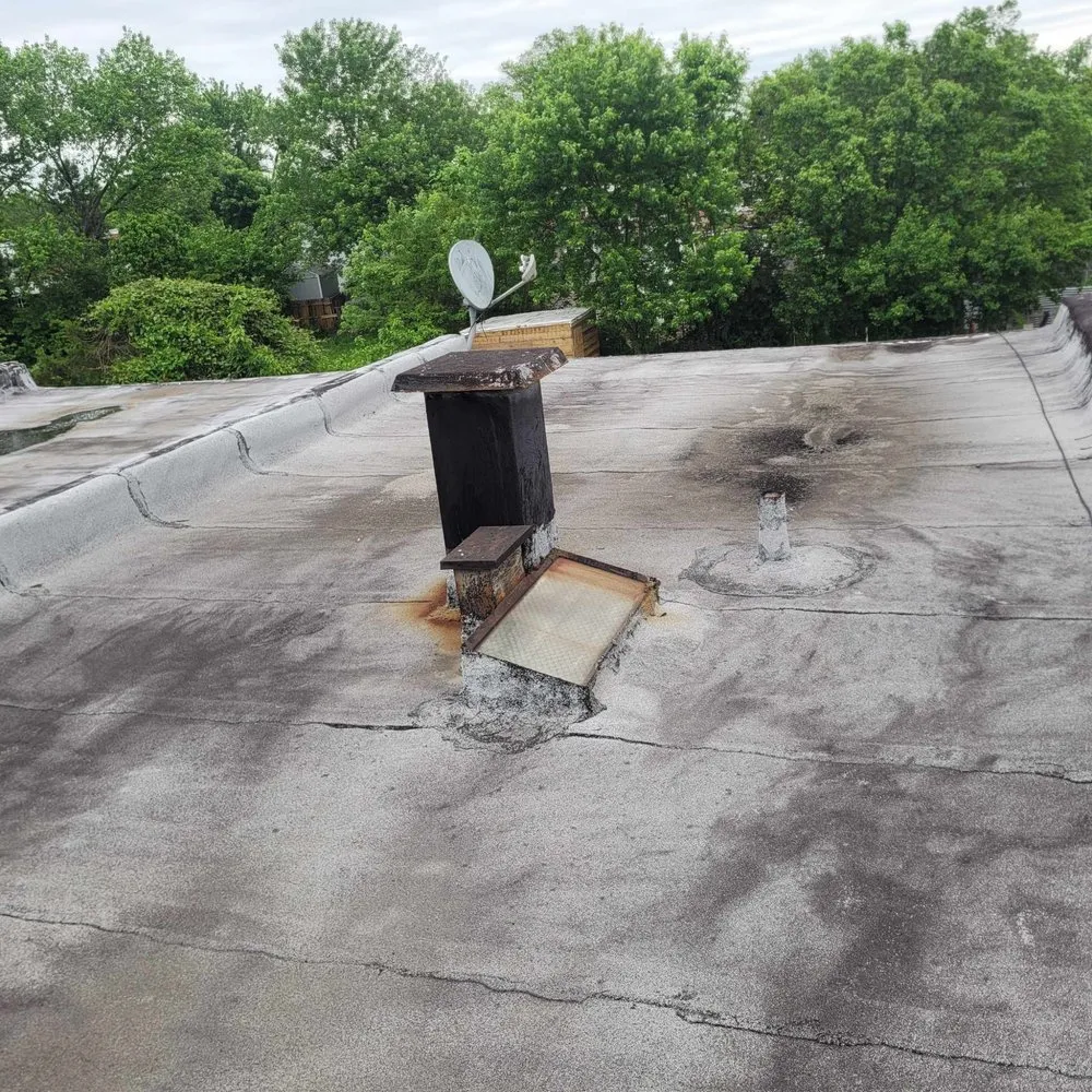 Expert roof repair experts serving North Englewood, MD - J&M Roofing And Renovation