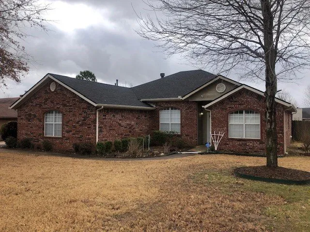 Slide of JM Roofing, Innovations & Construction Plus Corps