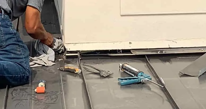 Slide of J&M Roofing